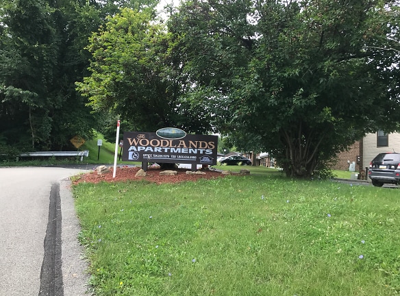 The Woodlands Apartments - Washington, PA