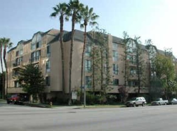 Park Overland Apartments - Los Angeles, CA