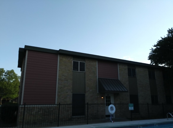 Richland Park Duplexes Apartments - Waco, TX