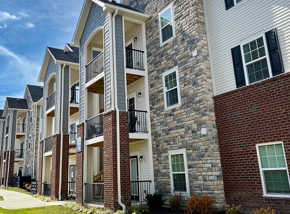 Parkway Trails Apartments - Florence, KY