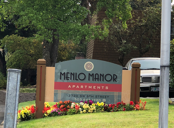 Menlo Manor Apartments - Beaverton, OR