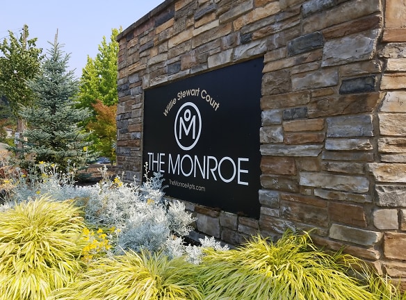The Monroe Apartments - Tacoma, WA